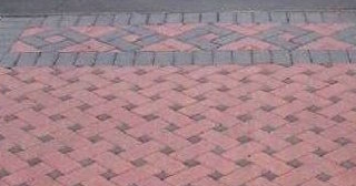 Укладка тротуарной плитки на старое бетонное основание в Ярцеве в октябре