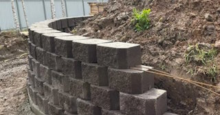 Установка подпорной стенки в Ярцеве в октябре